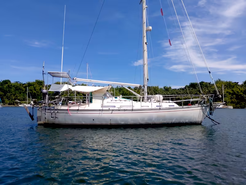 Allegro 33 cruising yacht for sale